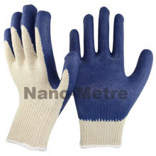 NMSAFETY galga polivinílico natural de 10 puntos revestido acabado liso látex azul en la palma guantes económicos de látex / guantes de trabajo